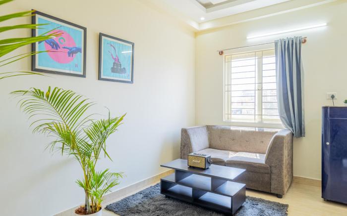 Housr Charlie 1 BHK Apartment Near Manipal Hospital
