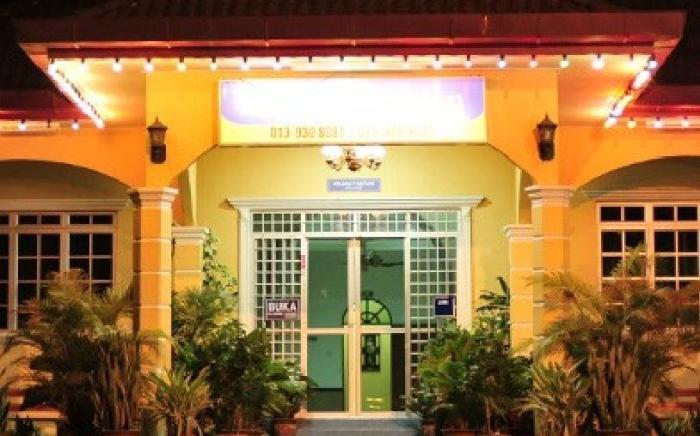 Hotel Anggerik Impian
