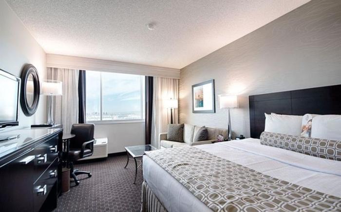 Crowne Plaza Phoenix Airport - PHX By IHG
