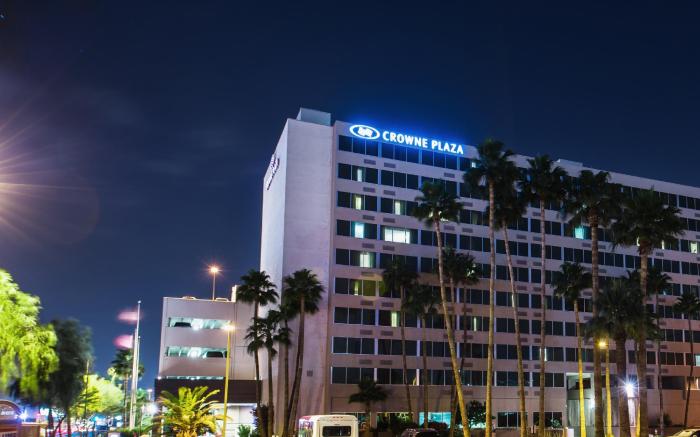 Crowne Plaza Phoenix Airport - PHX By IHG