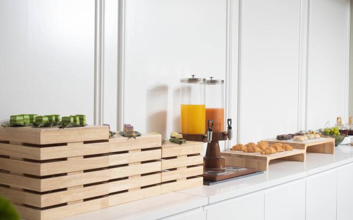 Xana Deluxe Hotel Qingdao Taitung Beer Street University Road