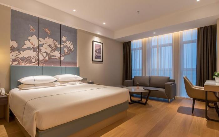 Magnotel Jiaozuo Yuanda Future City High-speed Railway Station