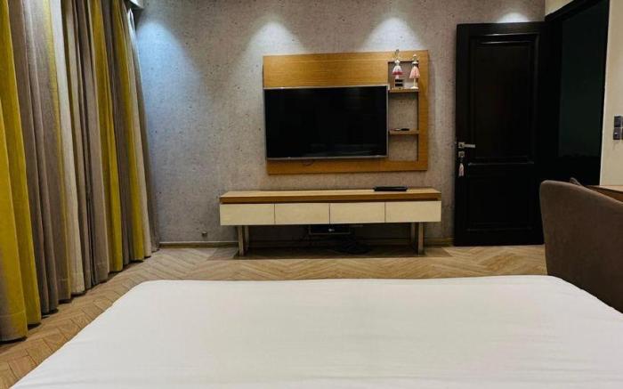 3BHK Studio Apartment - Luxe Stays by JPM