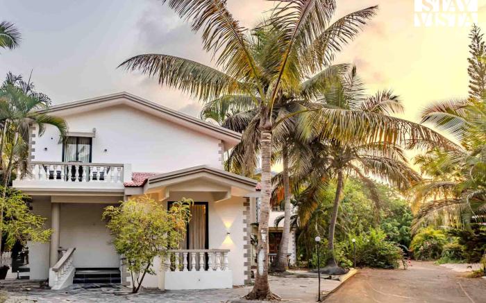 Tarika’s Goldshore by VEO - Part of StayVista