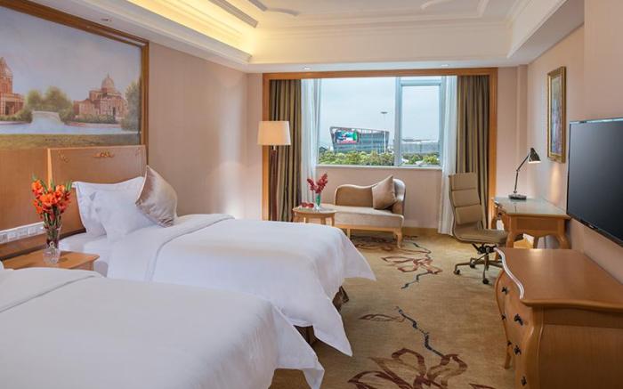 Vienna International Hotel Guangdong Huizhou Xinxu Government Plaza