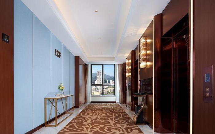 Vienna International Hotel 5.0 Guizhou Liping Tianxi Bay