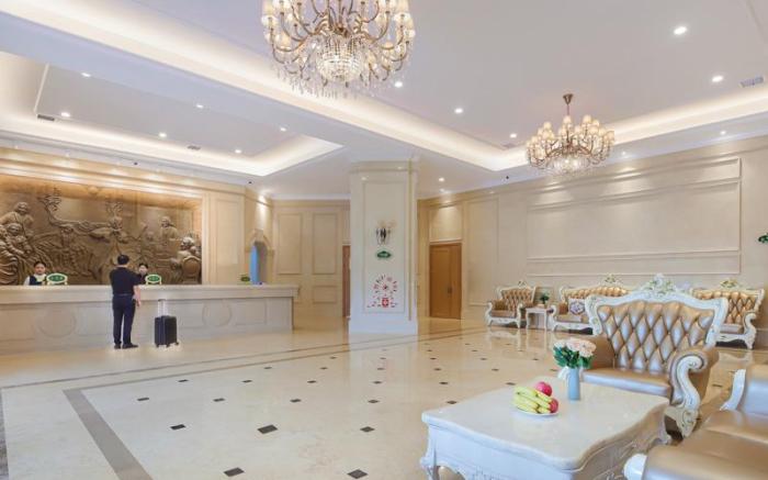 Vienna International Hotel Henan Puyang Zhongyuan East Road High-speed Railway Station