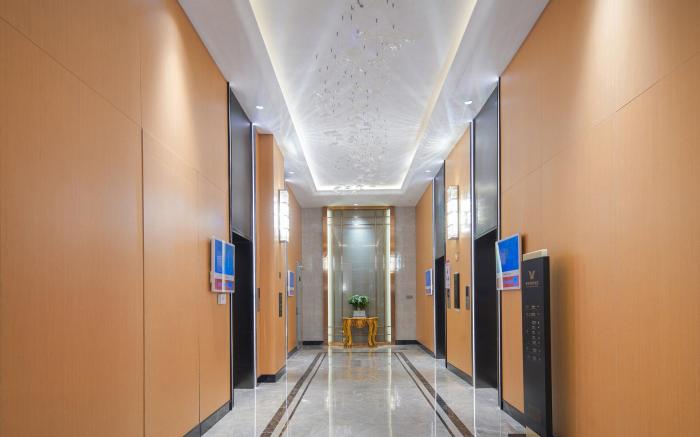 Vienna International Hotel Guiyang North Station Zhanxi Road Junfa City