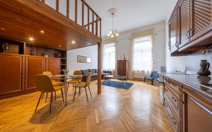 Bouillon apartment-city heartbeat near to  Danube