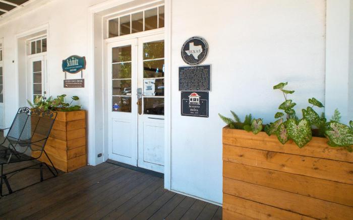 Schmitz Bed & Breakfast