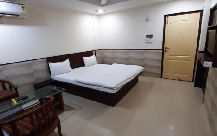 Goroomgo Ramashish Kutir Varanasi