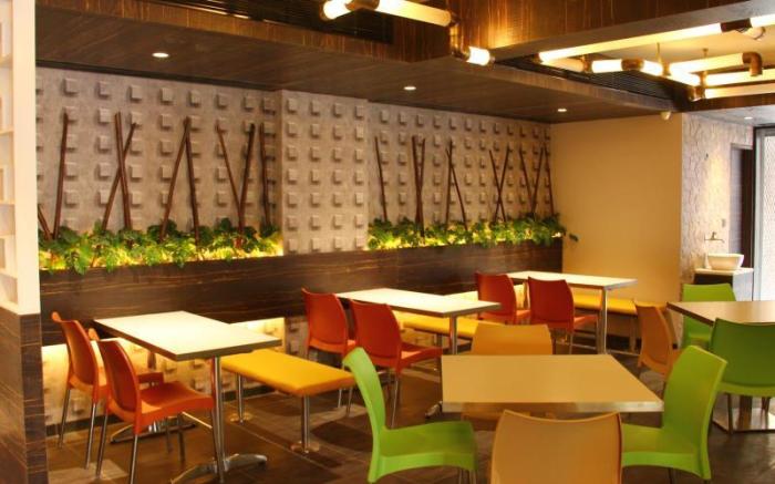 Kells Hotel and Restaurant