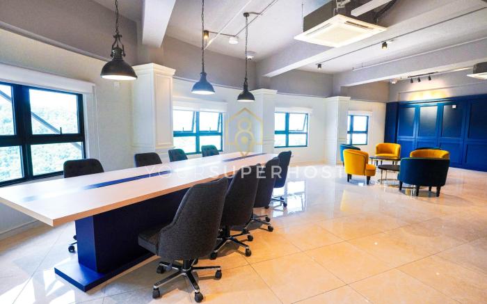 Paxtonz by YourSuperhost