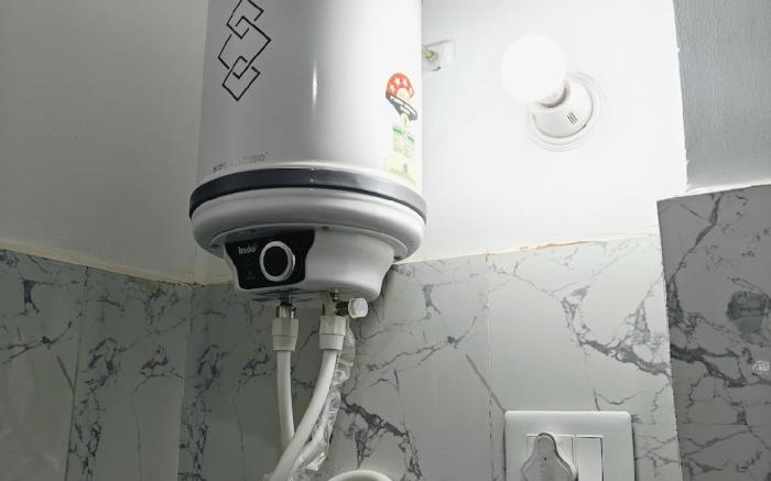 Non-AC Rooms with Wi-Fi & Power backup