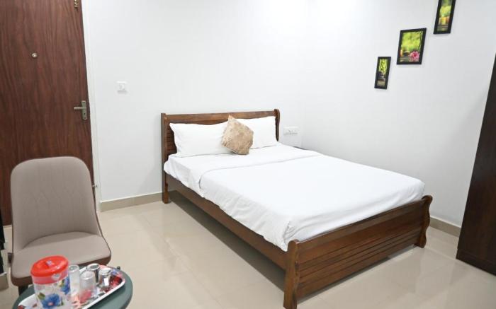 Hotel SMT INN Sahakar Nagar