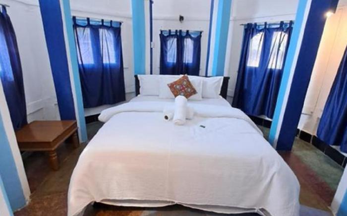 Dylan Cafe And Guest House