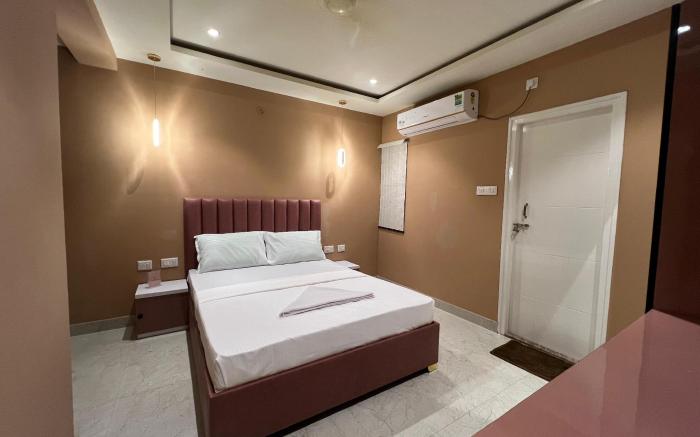 Hotel Seven Sky Inn BTM Layout