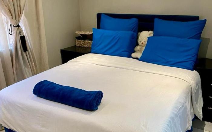 Newlands Deluxe Room1