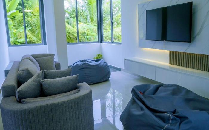 Ceylon Luxury Villa - With Private Pool- Mirissa