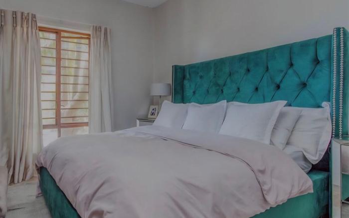 2bed in sandton city