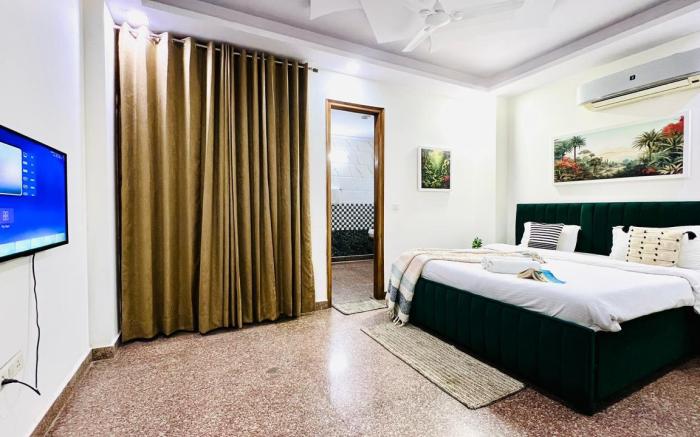 BluO Modern 3BHK Rohini - Lift , Parking , Balcony