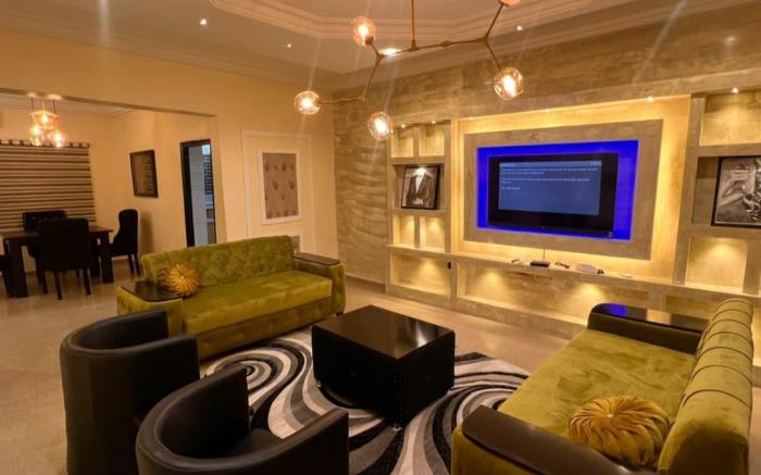 B.V Apartments, Abuja, Swimming pool, Gym, Wifi