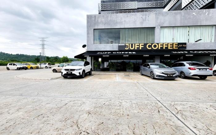 Southville Luxury @ Savanna Executive 3Bedroom