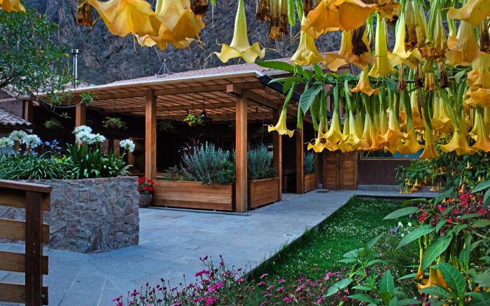 Las Qolqas EcoResort Ollantaytambo