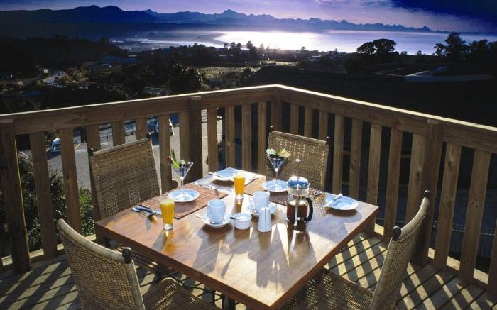Whalesong Hotel & Spa