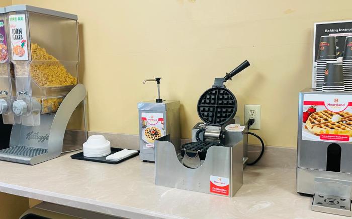 Days Inn By Wyndham Harriman