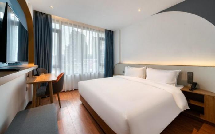 FM BLEISURE Hotel Luzhou Southwest Medical University Shuijinggou Pedestrian Street