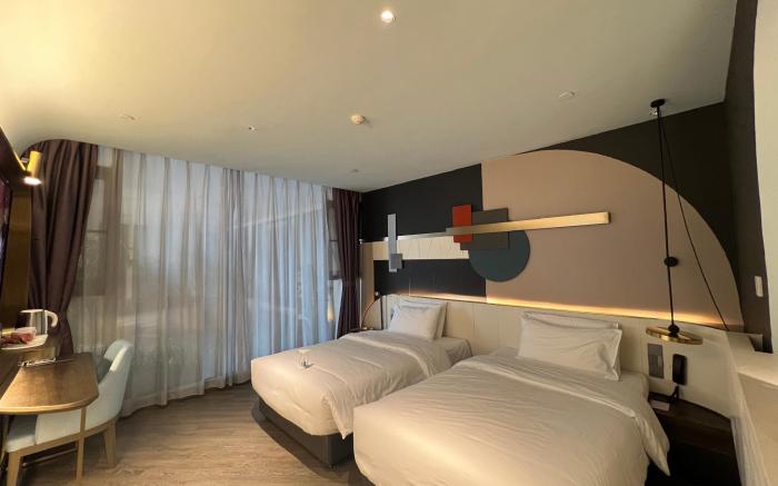 FM BLEISURE Hotel Kunming International Convention and Exhibition Center Dianchi Outlets