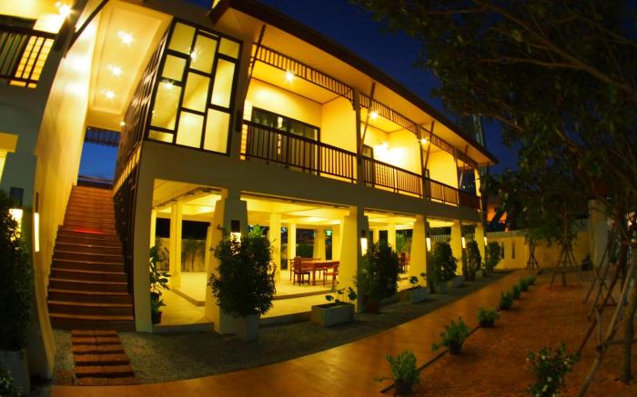Lotusland Resort