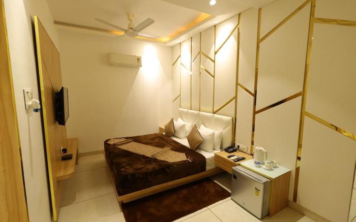 Goroomgo Darbar-E-Khas A Boutique Hotel Bareilly