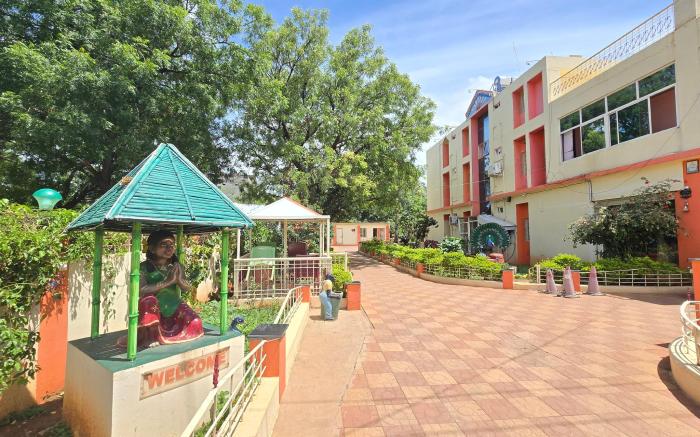 HotelGrandAkkamahadevi