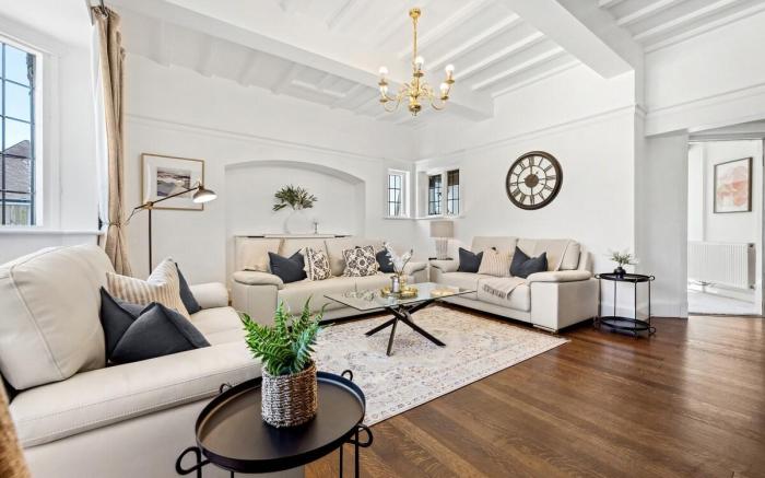 Windsor Manor: Luxury 5-bed Retreat in Solihull