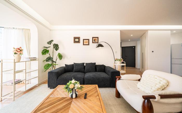 CityHome-3BRs, 2Baths, High-end Design, Nanjing Rd