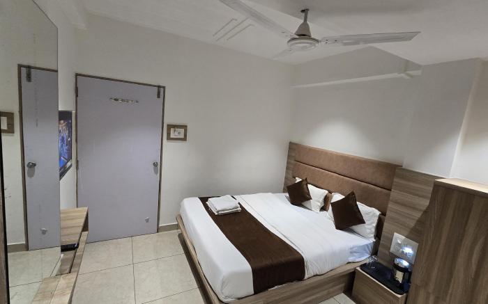 Gokul Guest House
