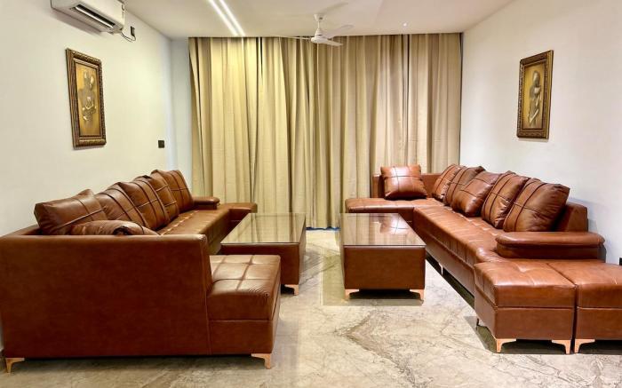 Heartland: Ganga view Villa w/ Jacuzzi & lift