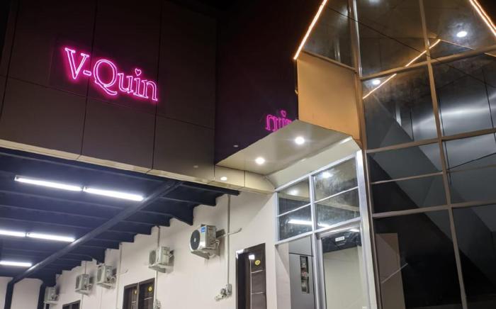 V Quin