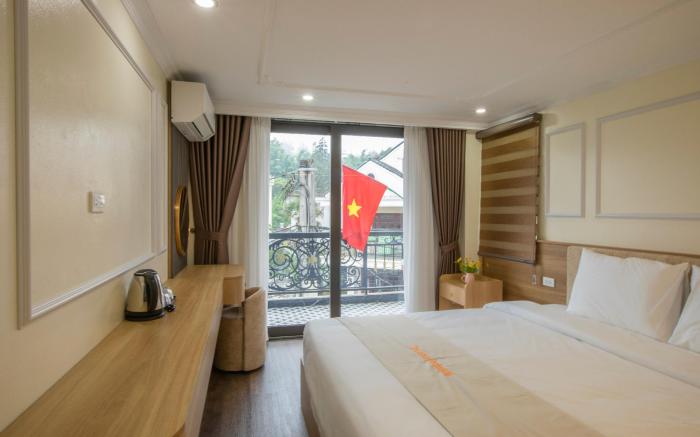 Tom Central Homestay