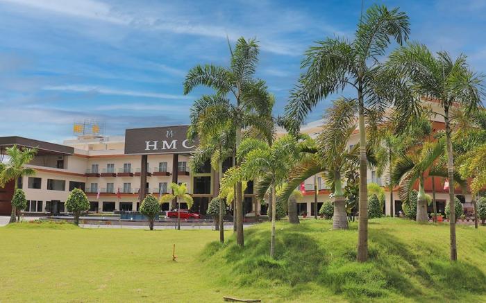 Hotel Mechi Crown