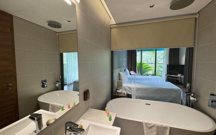 Căn hộ Biển Cát Bà ban công núi + biển Cát Cò 2