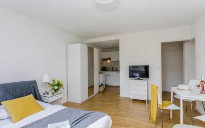 rent a home Delsbergerallee