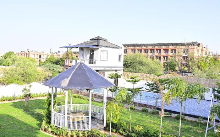 Popli Paradise Resort