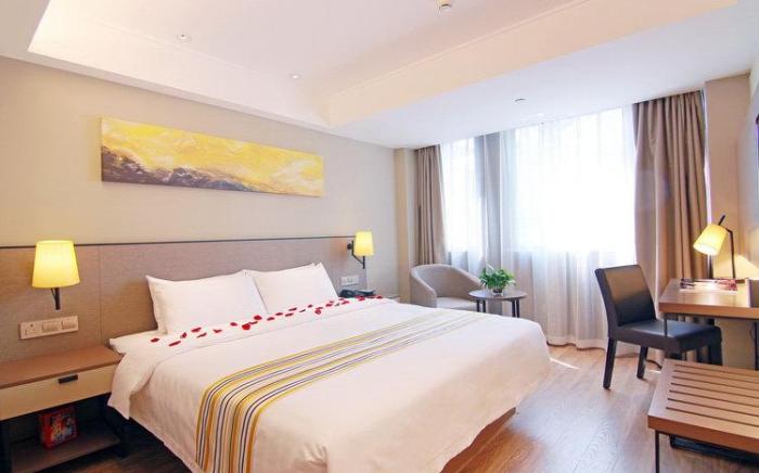 Home Inn Plus Kunming Baiyun Road Tongde Plaza