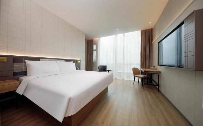 Home Inn Plus Hefei South Station North Square