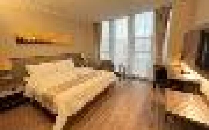 Home Inn Plus Weihai High-speed Railway Station Hanlefang Pedestrian Street