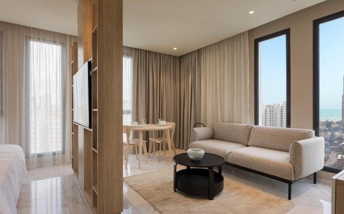The Code Residence-Deluxe Suite