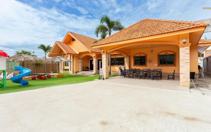 The Orange House Pool Villa Pattaya